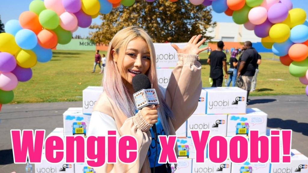 Wengie & Yoobi joined by Brynn Rumfallo, Skylar Stecker, GEM Sisters to give kids school supplies