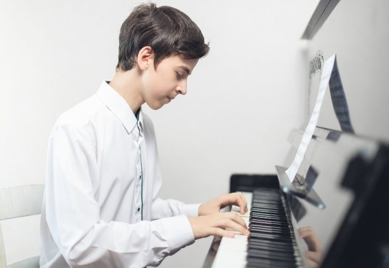 Preparation Tips for Your First Piano Recital as a Student