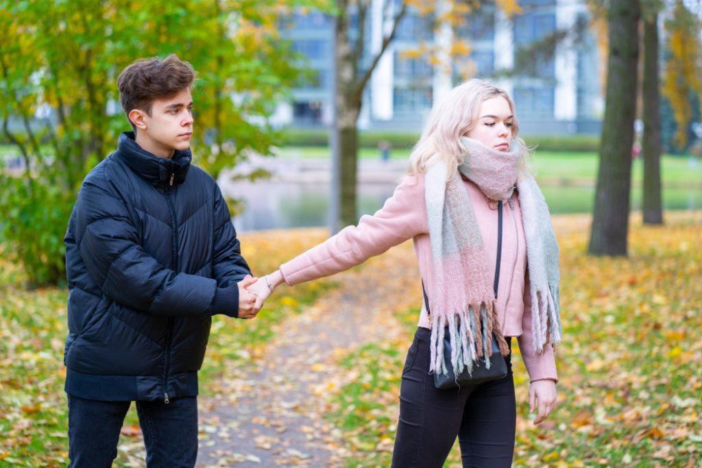 3 Things You Shouldn’t Do If You Want a Healthy Relationship