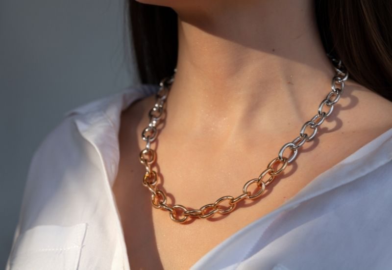 What's In? Top Necklace Styles and Trends for Spring 2022