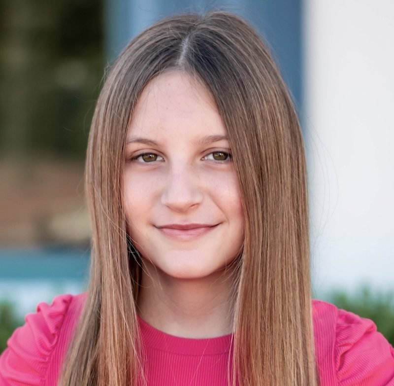 5 Fast Facts about Actress and Singer Lexi Grace Capatosto